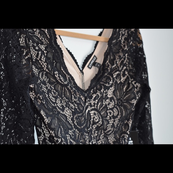 Express long sleeve deep v-neck lace bodysuit - Picture 3 of 5